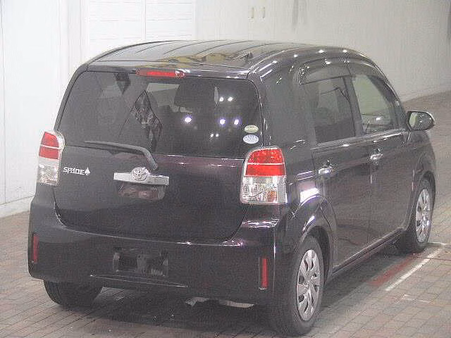 TOYOTA SPADE