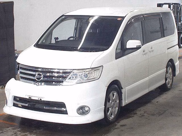 NISSAN SERENA