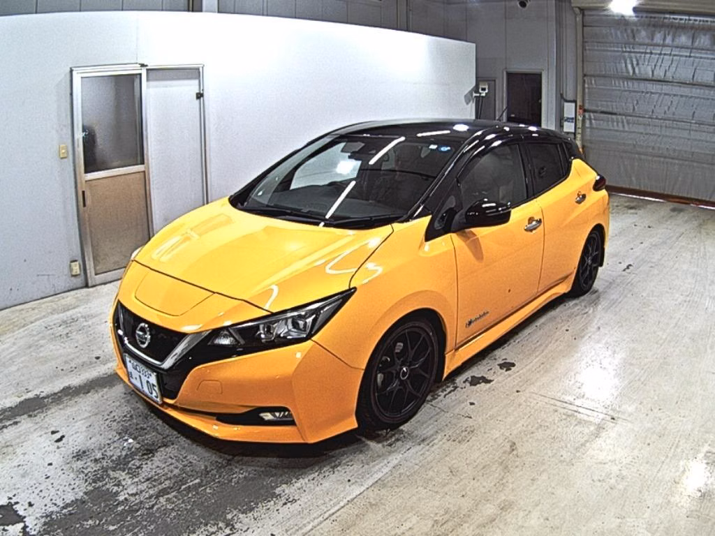 NISSAN LEAF