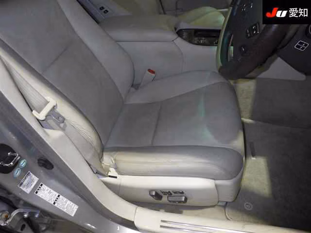Lexus LS600h