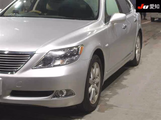 Lexus LS600h