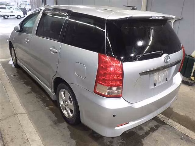 TOYOTA WISH