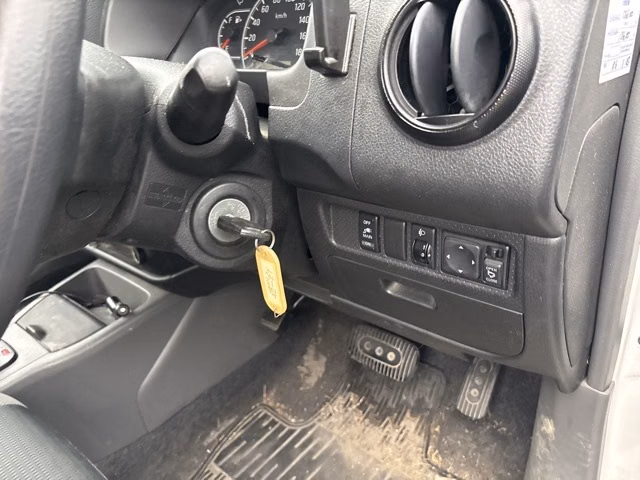 Nissan AD
