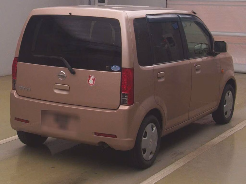Nissan Otti