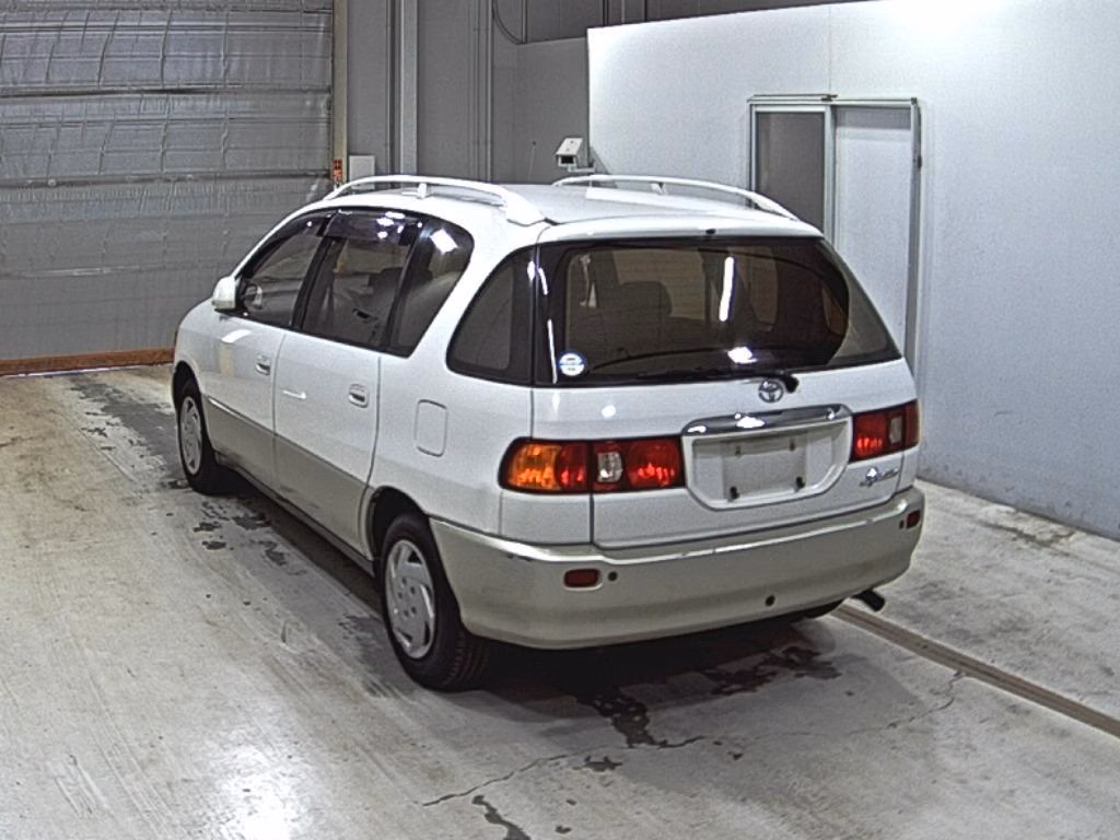 Toyota Ipsum