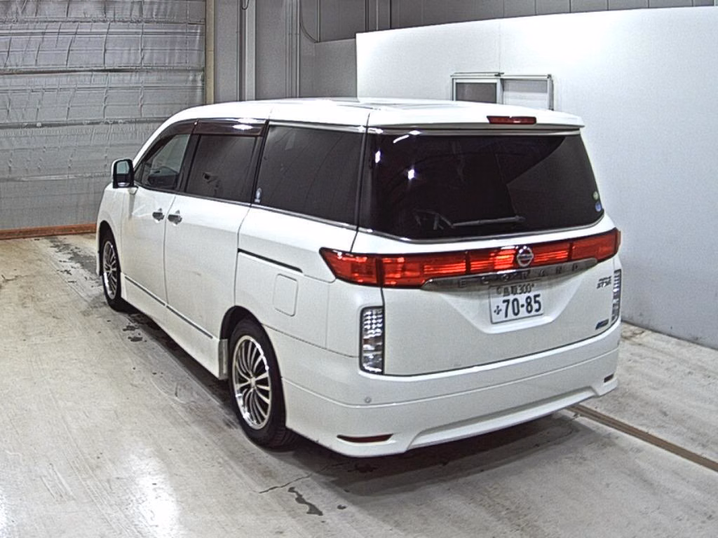 Nissan Elgrand