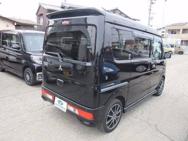 MITSUBISHI TOWN BOX