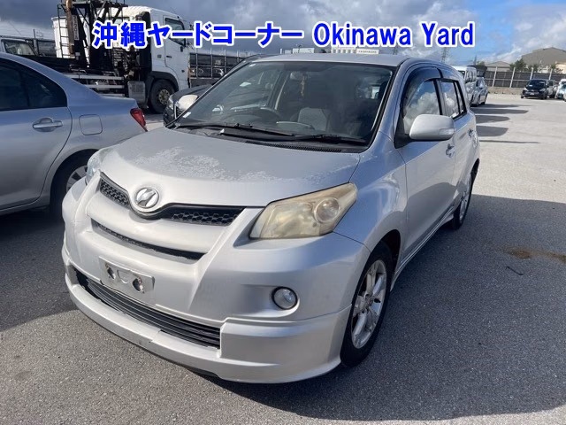 TOYOTA IST