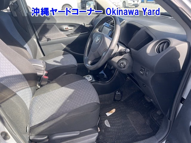 TOYOTA IST