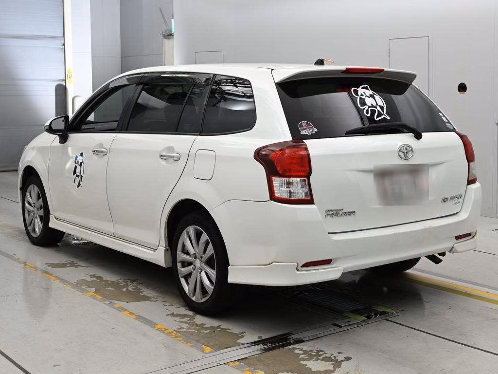 TOYOTA COROLLA FIELDER