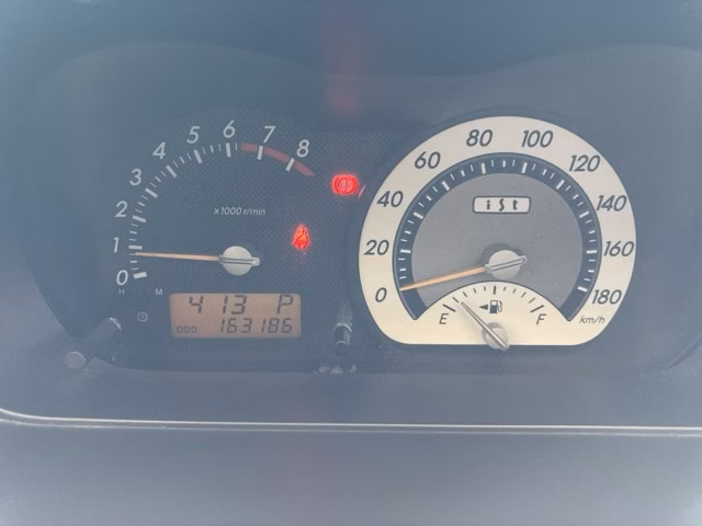 TOYOTA IST