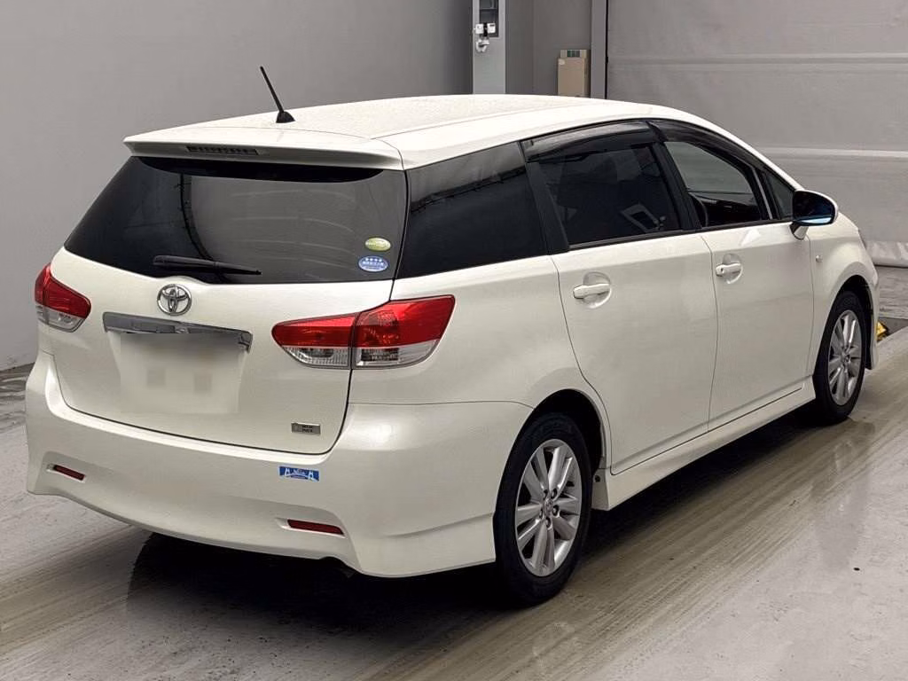 TOYOTA WISH