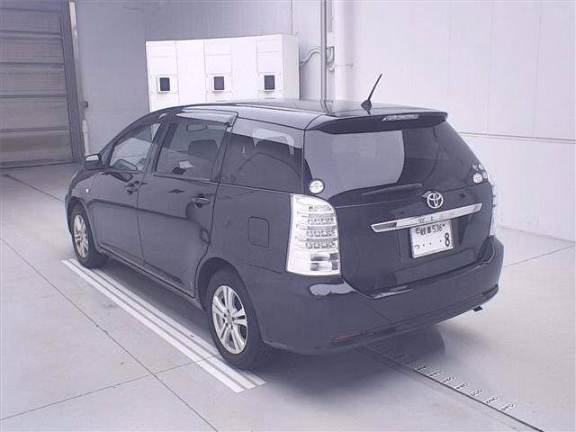 TOYOTA WISH