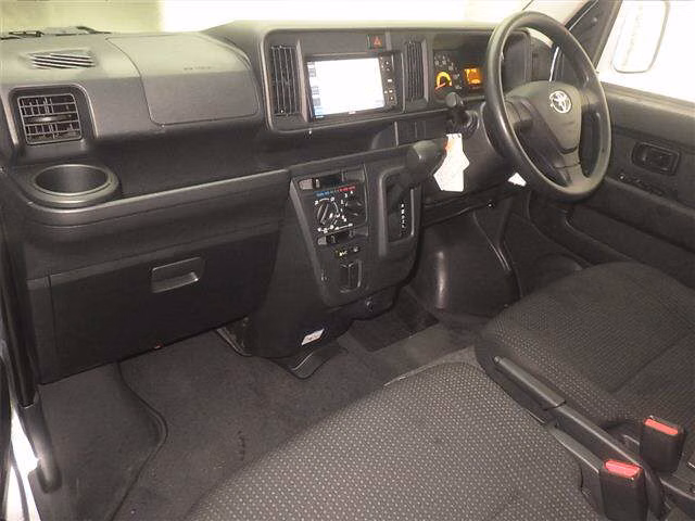 TOYOTA PIXIS VAN