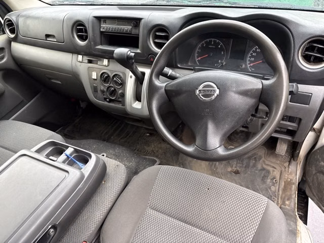 NISSAN NV350 CARAVAN