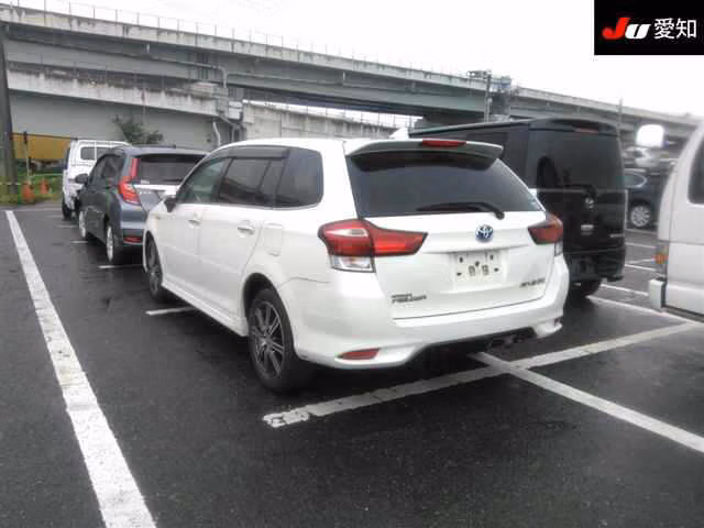 TOYOTA COROLLA FIELDER