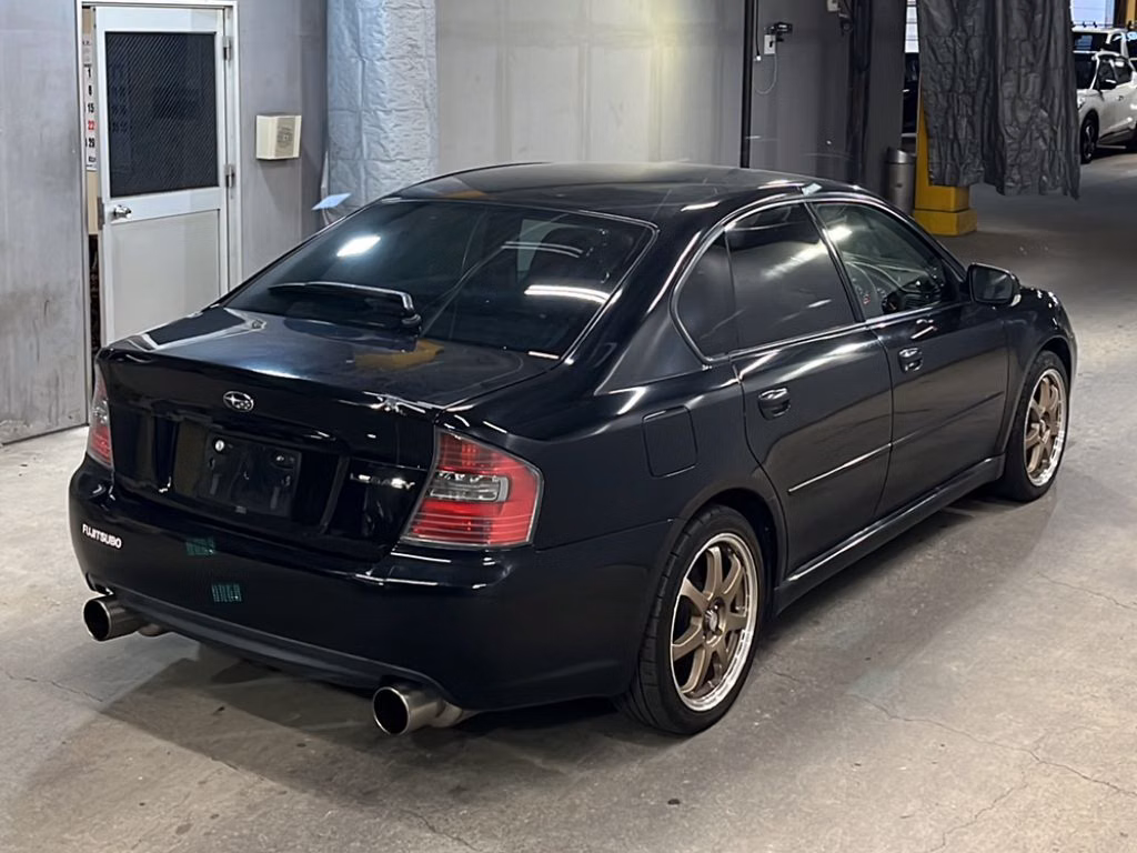 Subaru Legacy B4