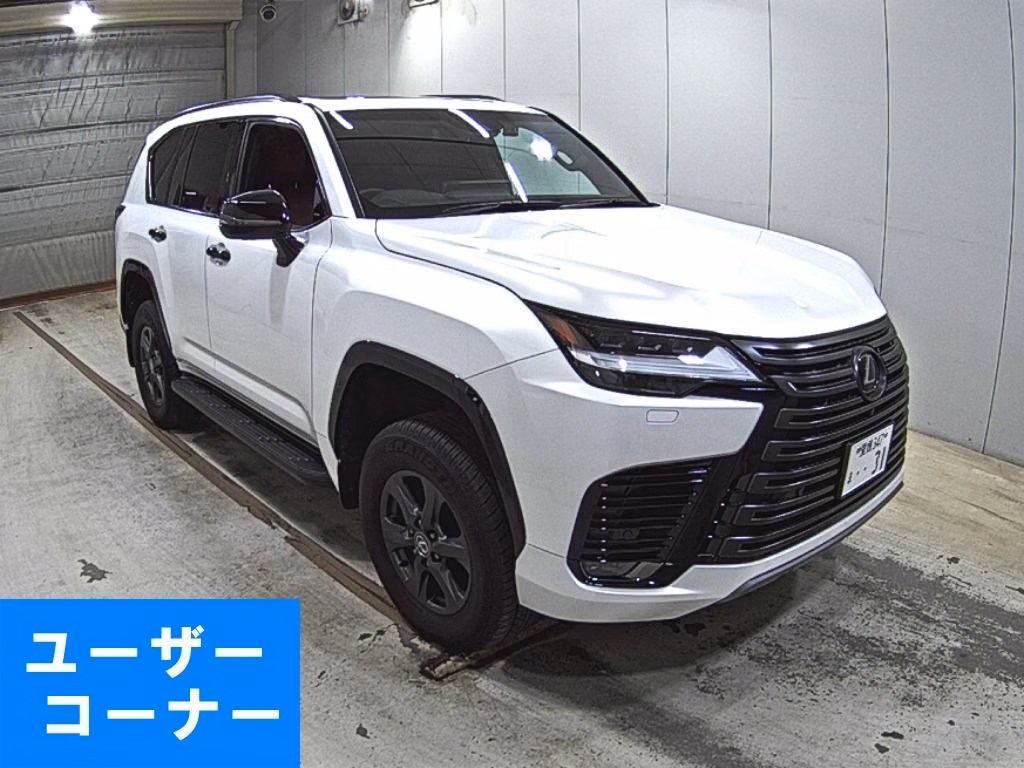 Lexus LX600