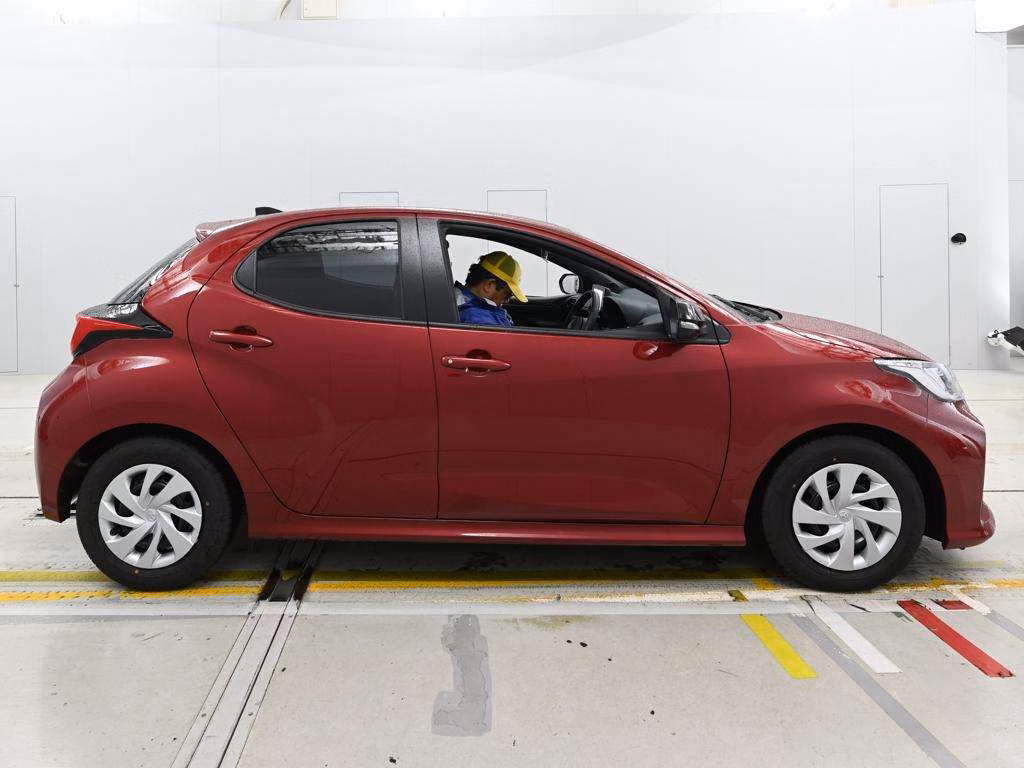 TOYOTA YARIS