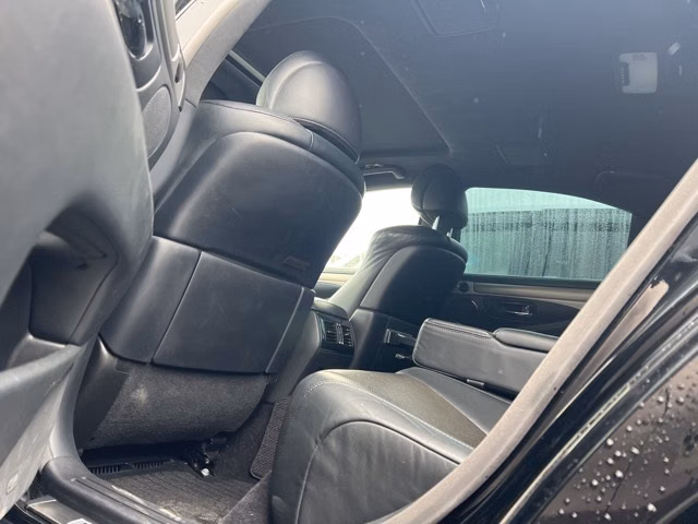 Lexus LS460