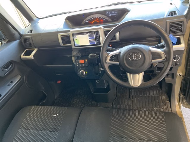 TOYOTA PIXIS MEGA