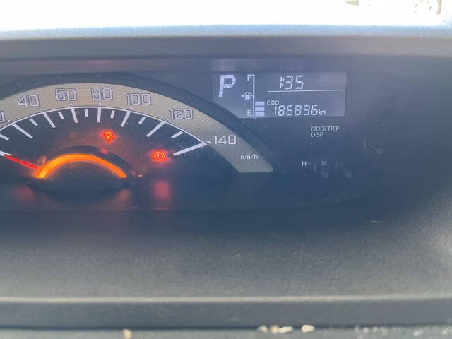 TOYOTA PIXIS MEGA
