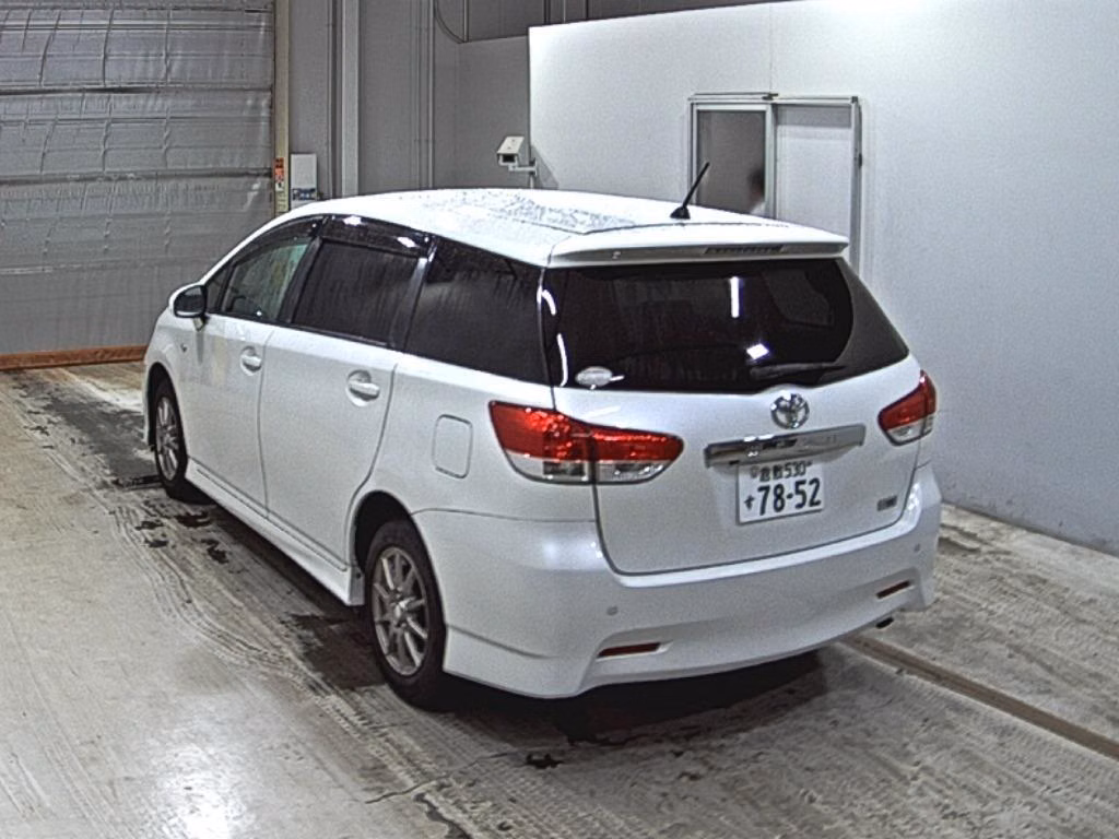 TOYOTA WISH