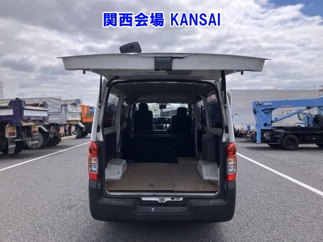NISSAN NV350 CARAVAN