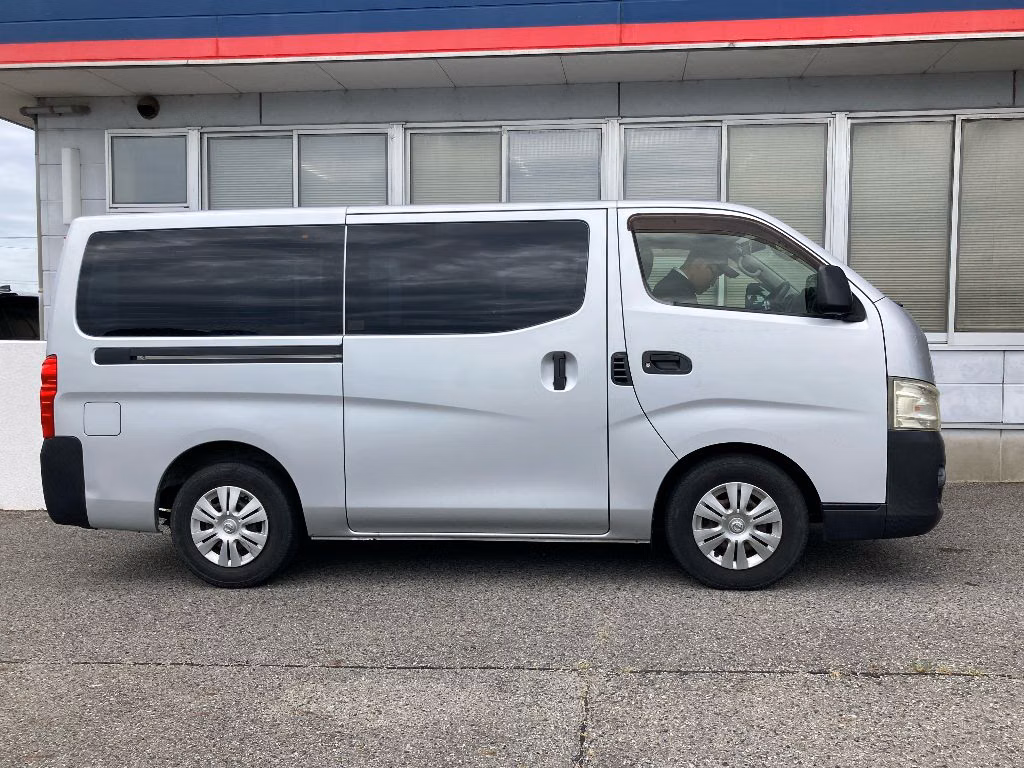 NISSAN NV350 CARAVAN