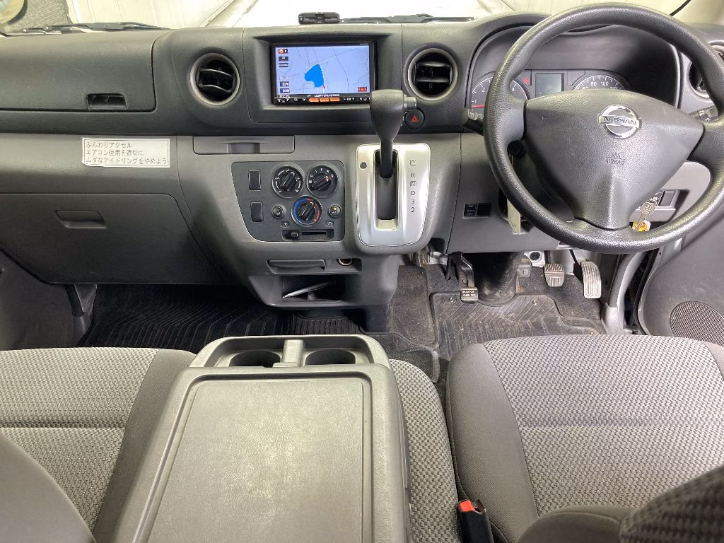 NISSAN NV350 CARAVAN
