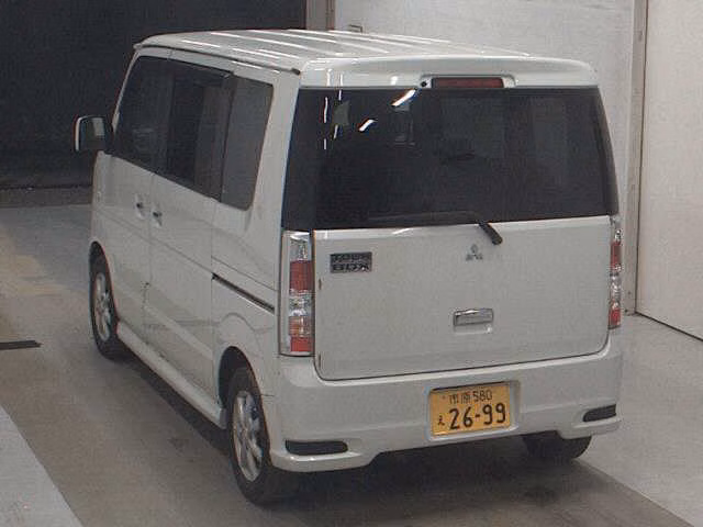 MITSUBISHI TOWN BOX