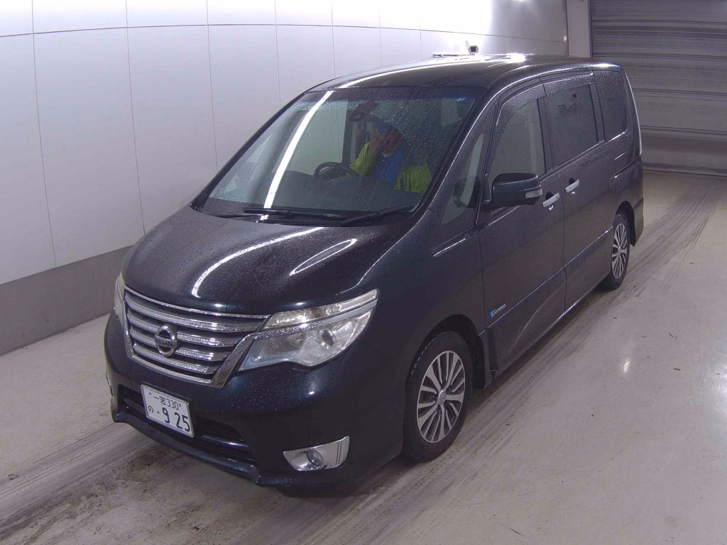 NISSAN SERENA
