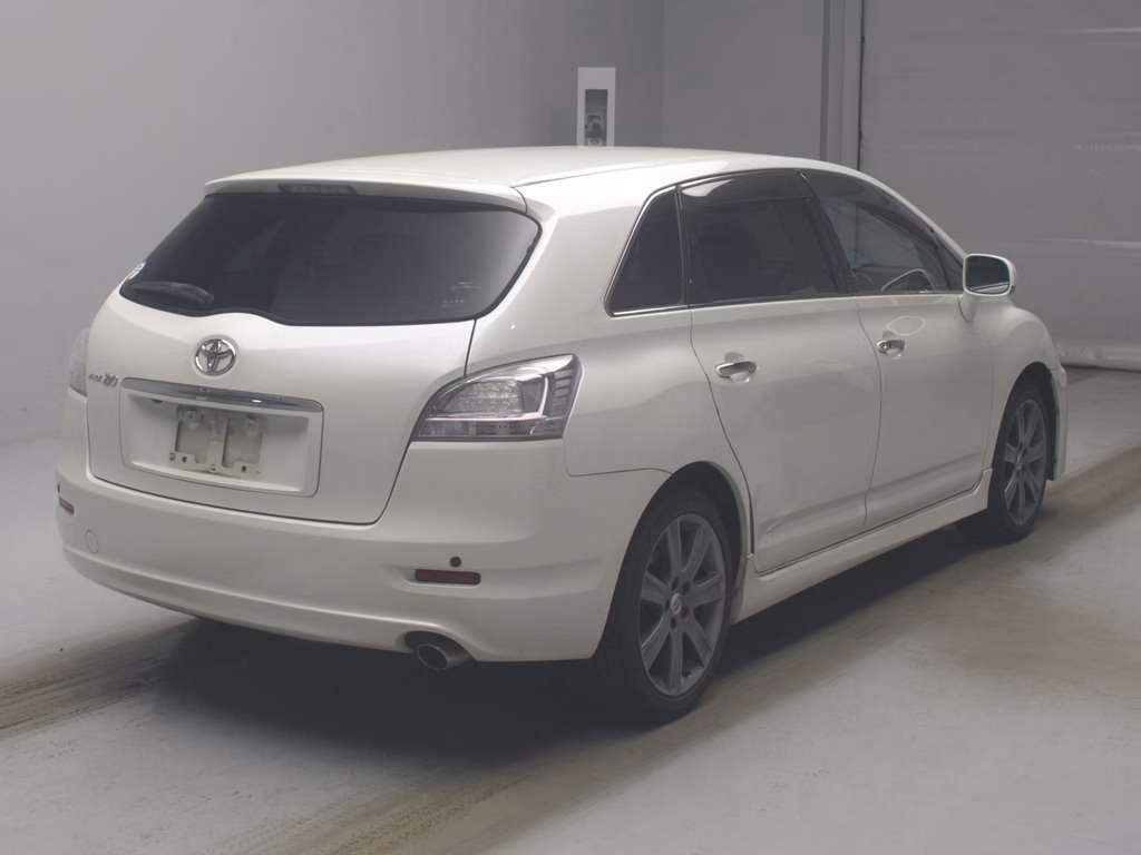 TOYOTA MARK X ZIO