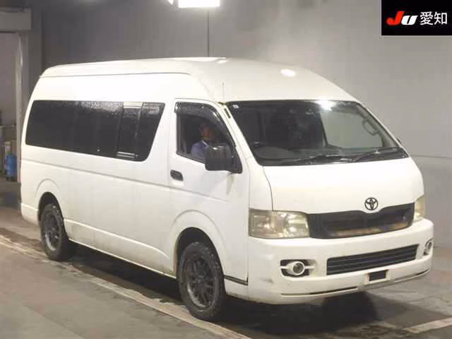 TOYOTA REGIUS ACE