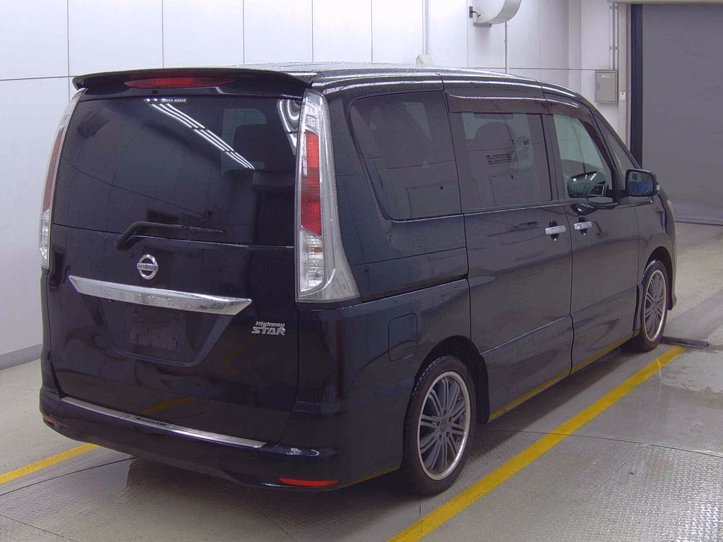 NISSAN SERENA