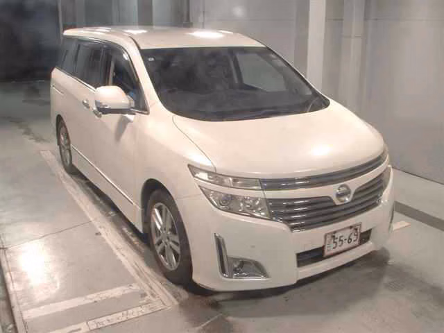NISSAN ELGRAND
