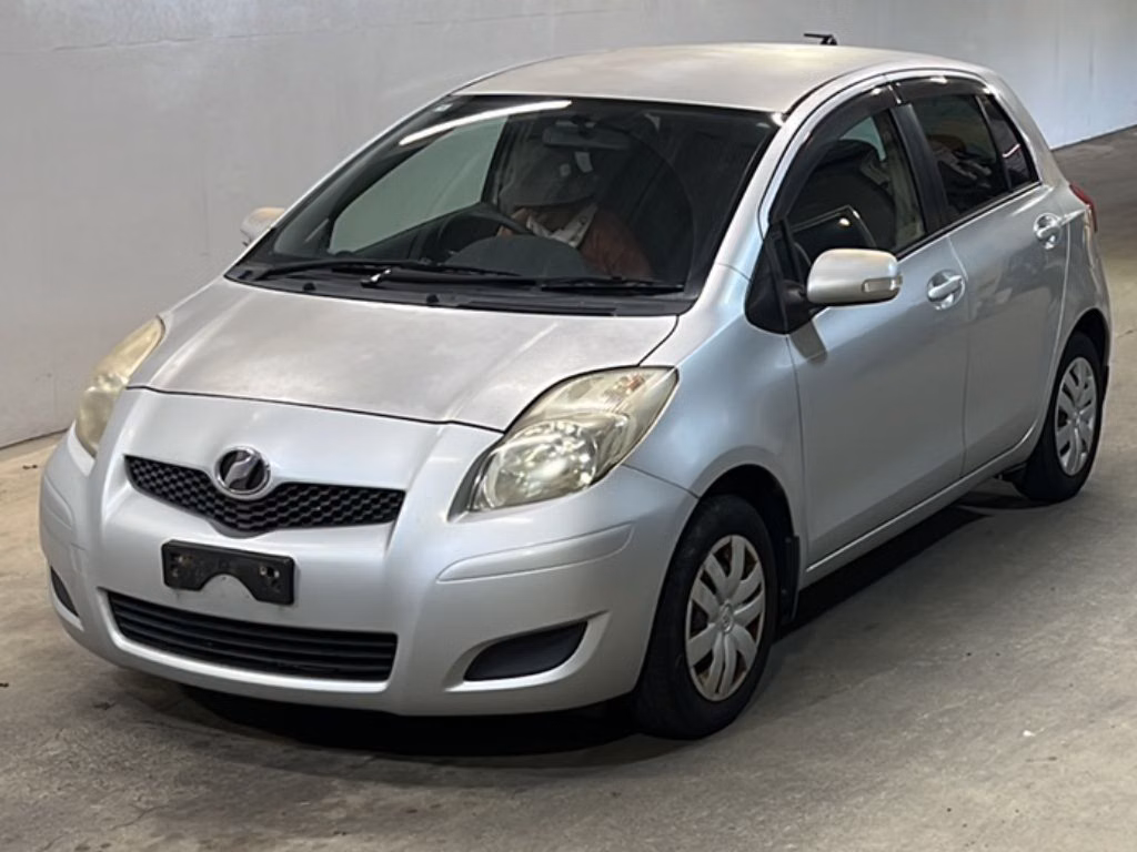 TOYOTA VITZ