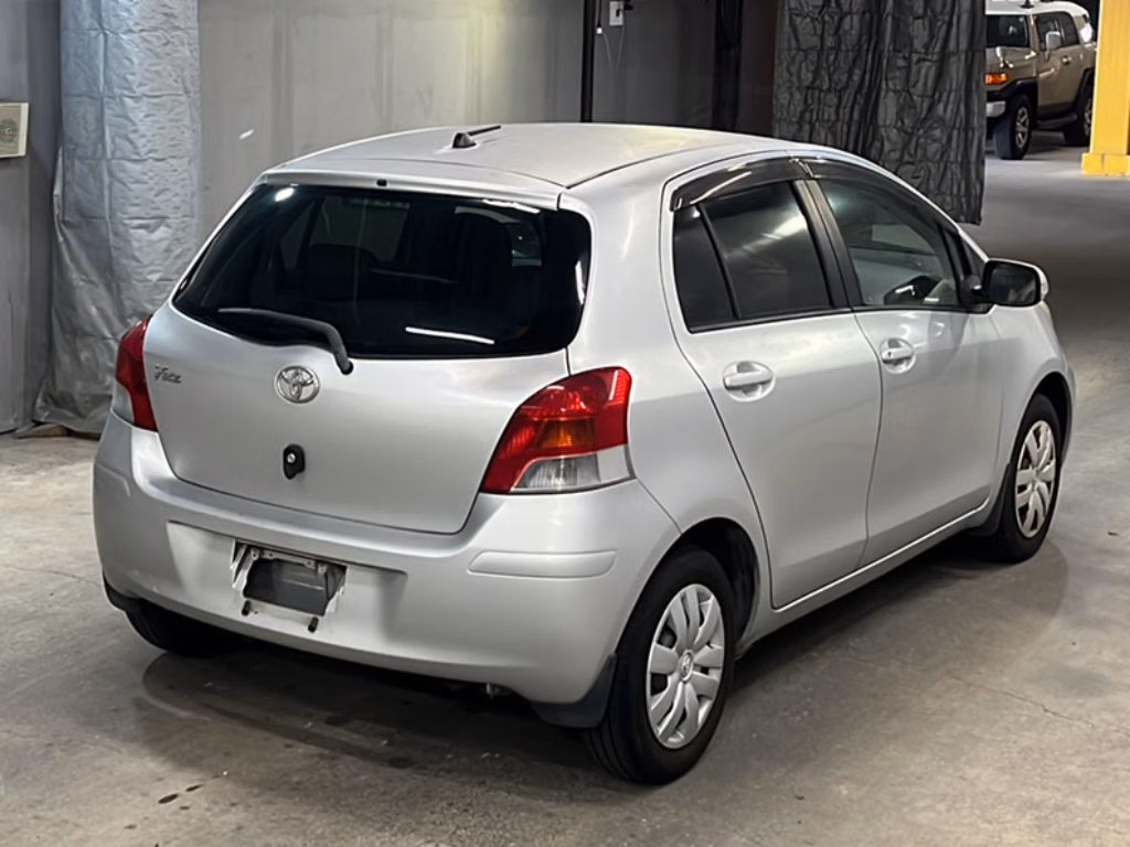 TOYOTA VITZ