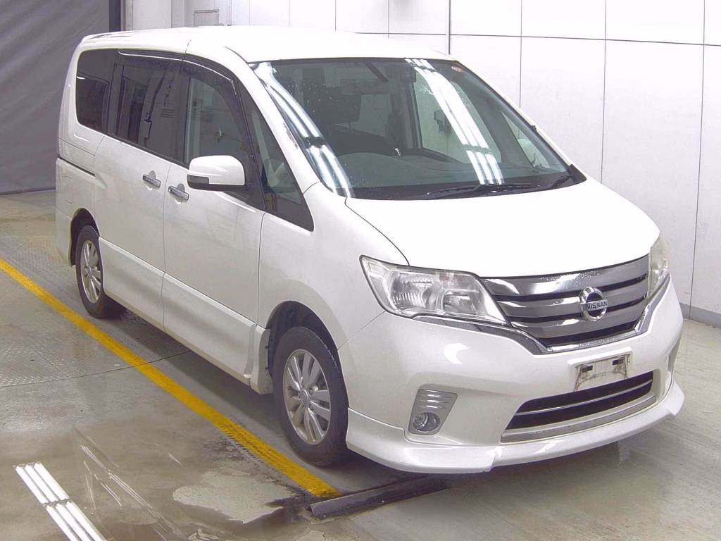 NISSAN SERENA