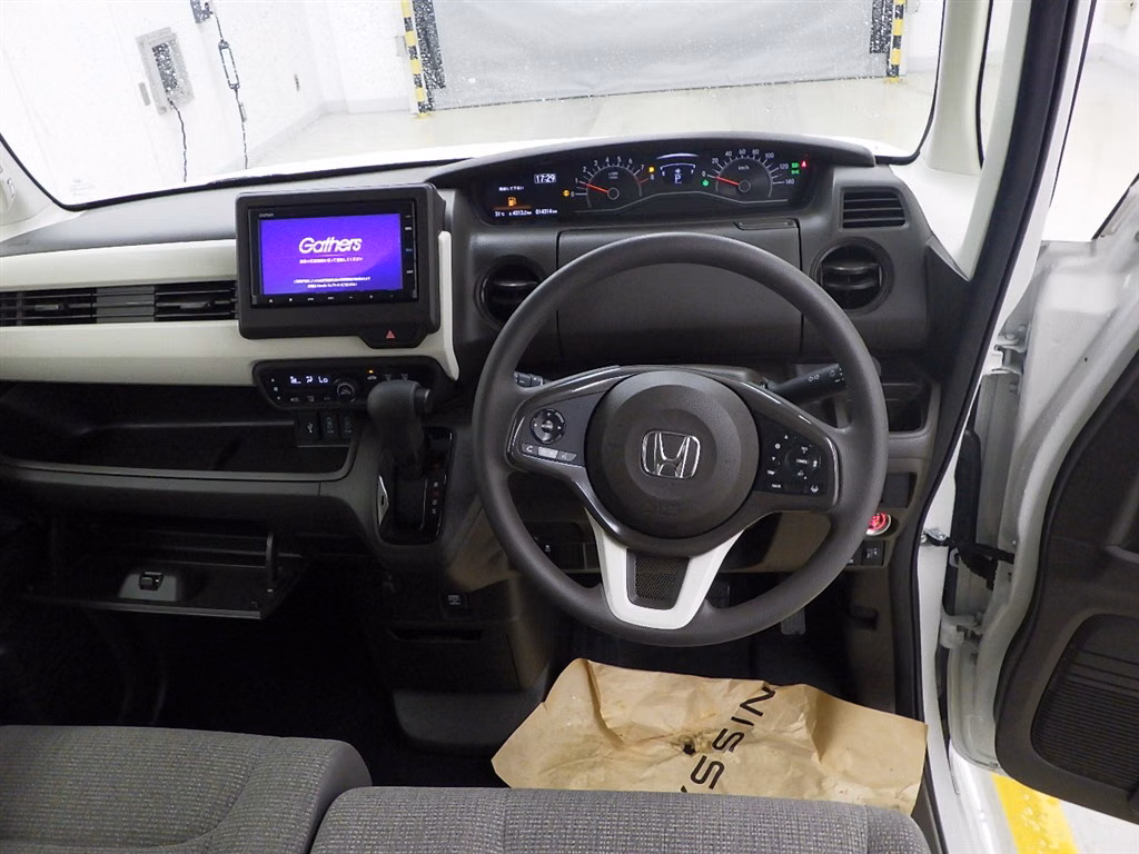 HONDA N-BOX