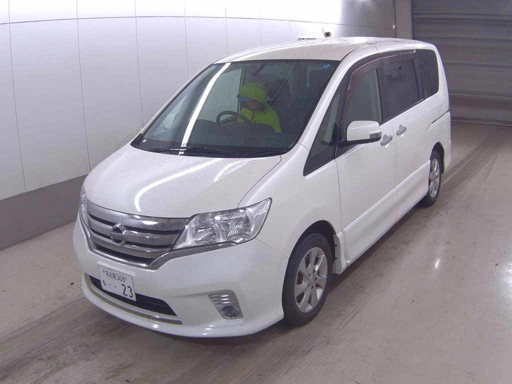 NISSAN SERENA