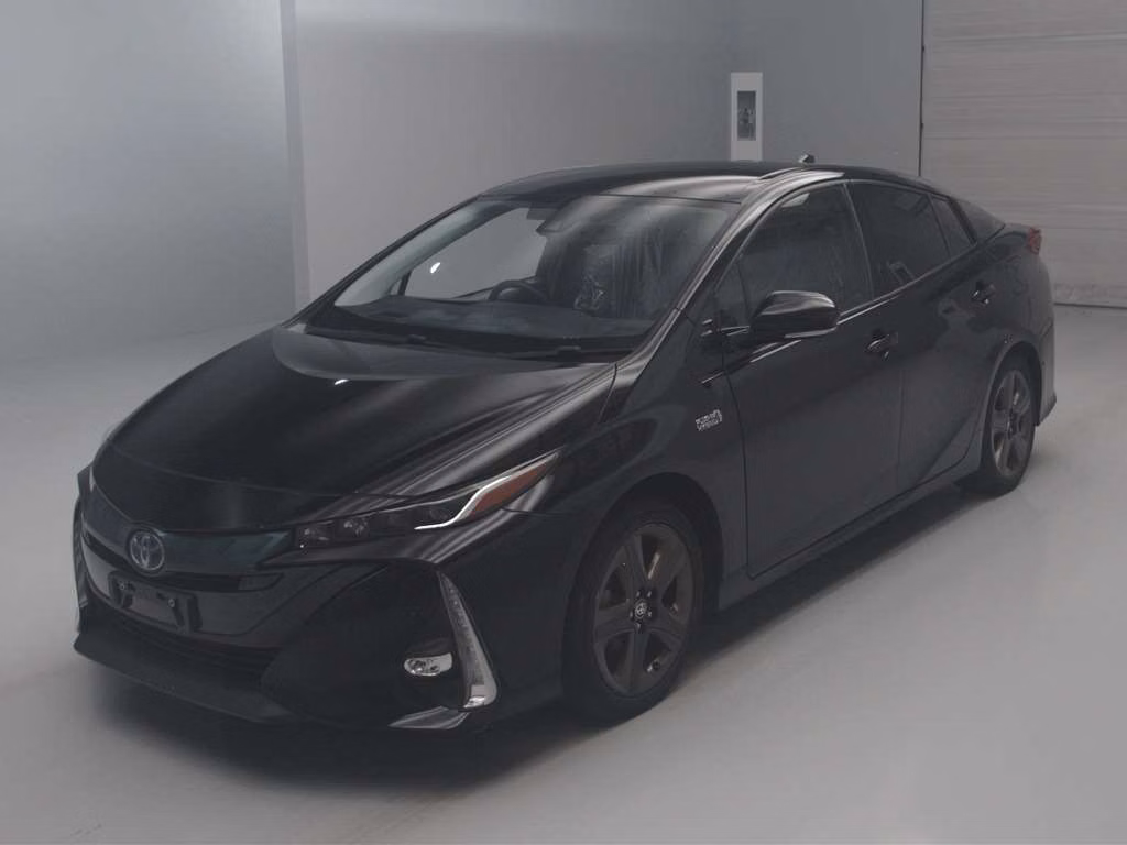 TOYOTA PRIUS PHV