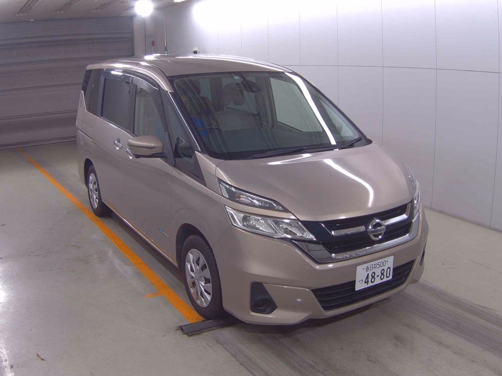 NISSAN SERENA