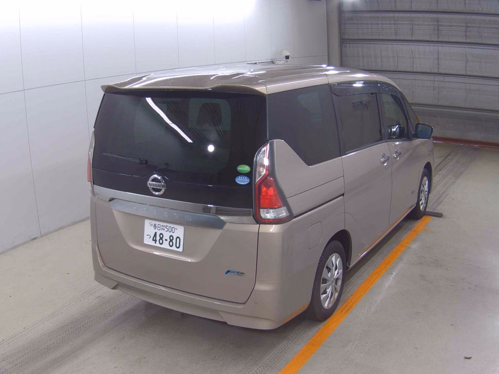NISSAN SERENA