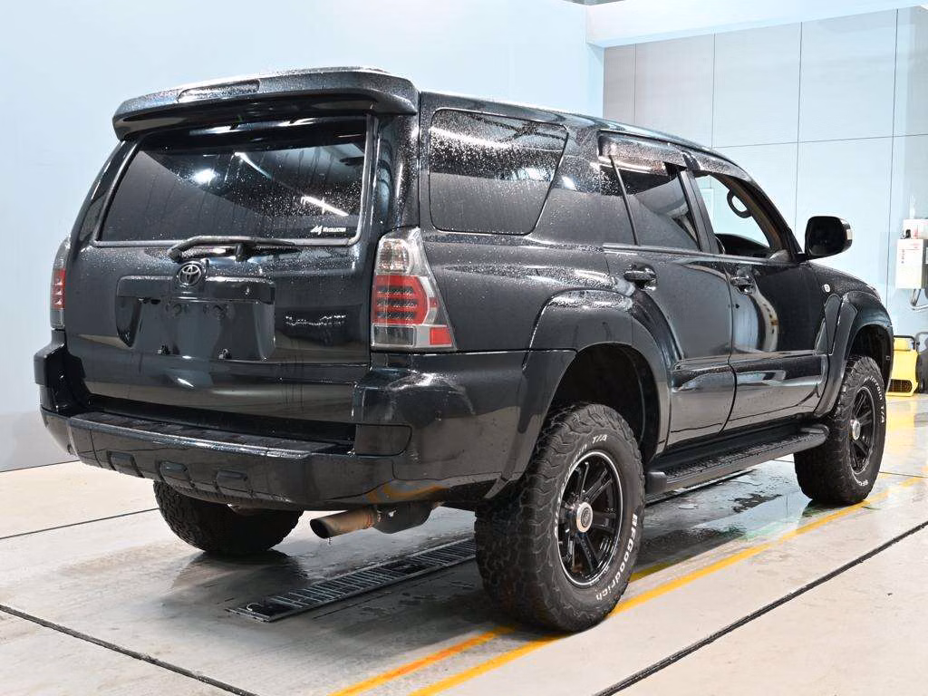 TOYOTA HILUX SURF