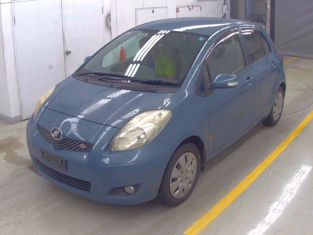 TOYOTA VITZ