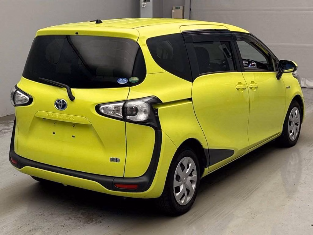TOYOTA SIENTA