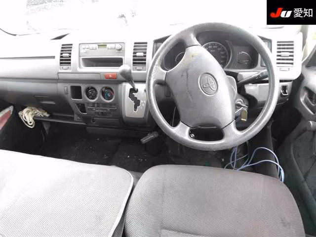 TOYOTA REGIUS ACE