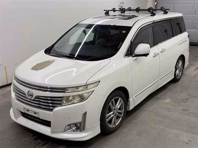 NISSAN ELGRAND