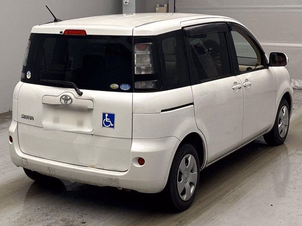 TOYOTA SIENTA